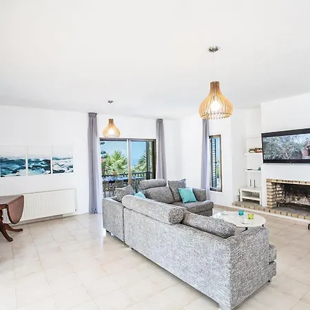 Nepou - Beautiful 4 Bedroom - Located In With Private Pool * Ayia Napa
